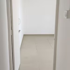3 BHK resale flat for sale in 7 Tombs Road, Tolichowki, Hyderabad — photo 3